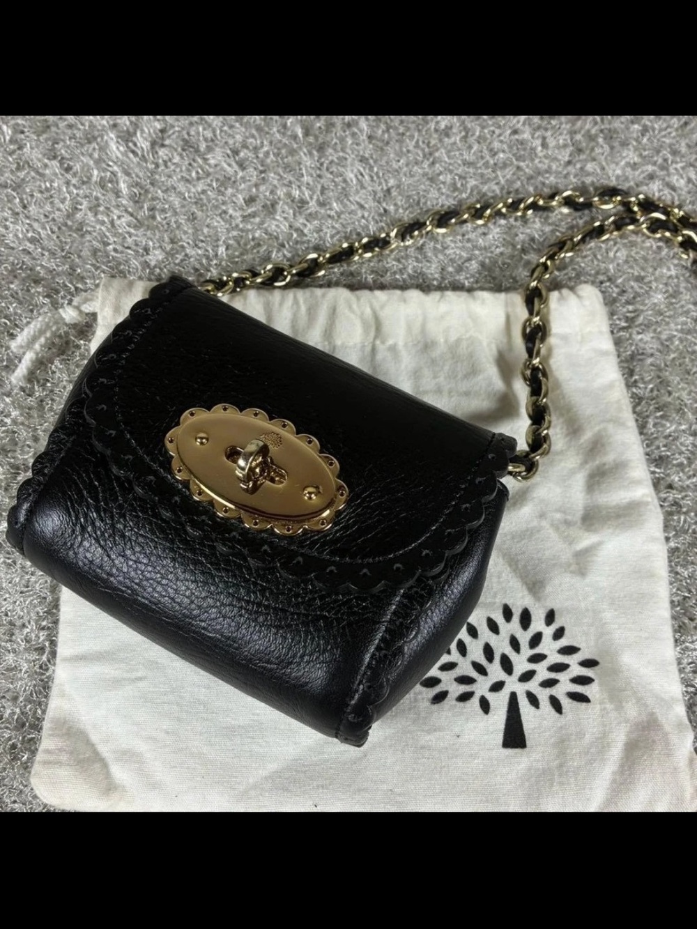 Mulberry Black Leather Crossbody with Gold Turnlock